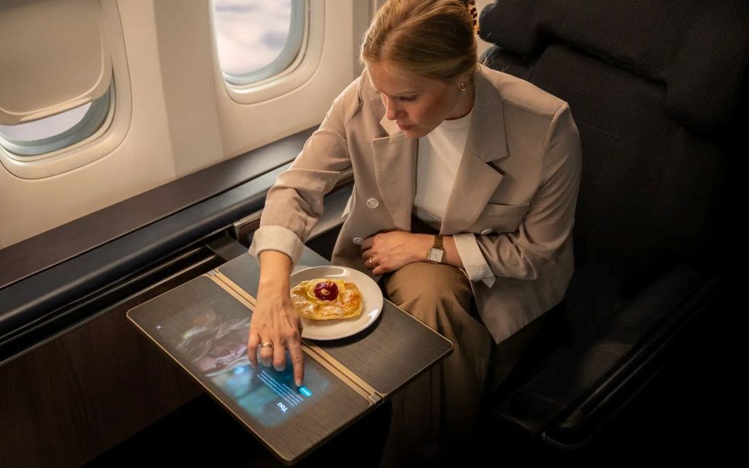 Lufthansa Technik unveils ‘intelligent’ touchscreen folding tray table