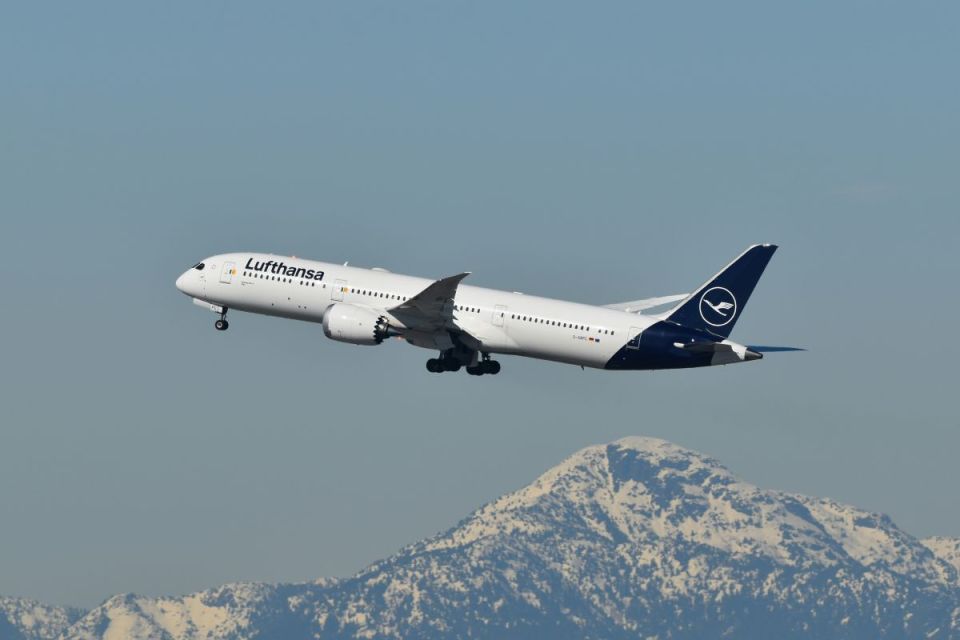 Lufthansa axes CityLine subsidiary, citing rising fuel costs