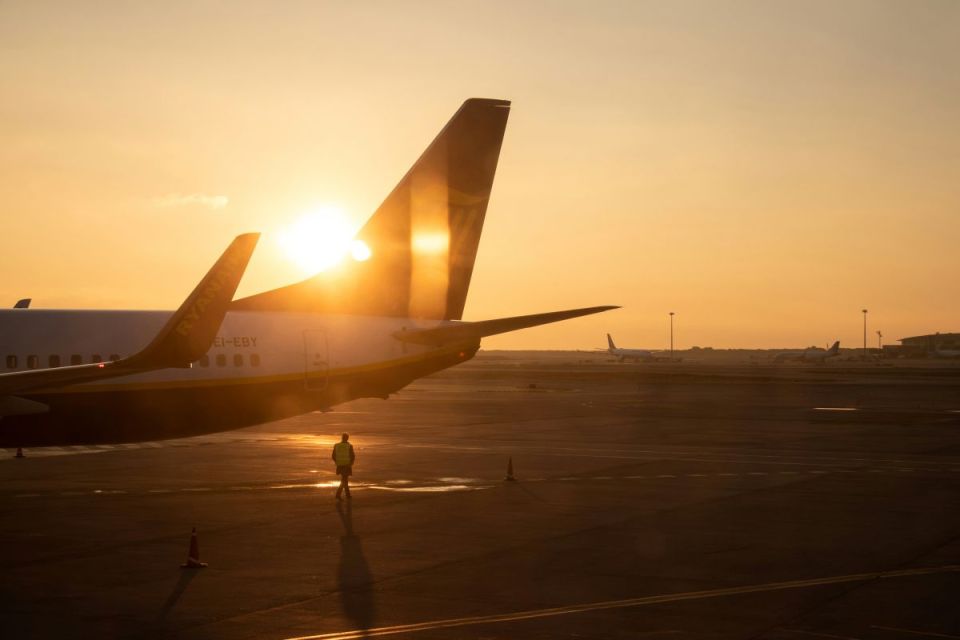Walsh says higher air fares ‘inevitable’ due to jet fuel costs