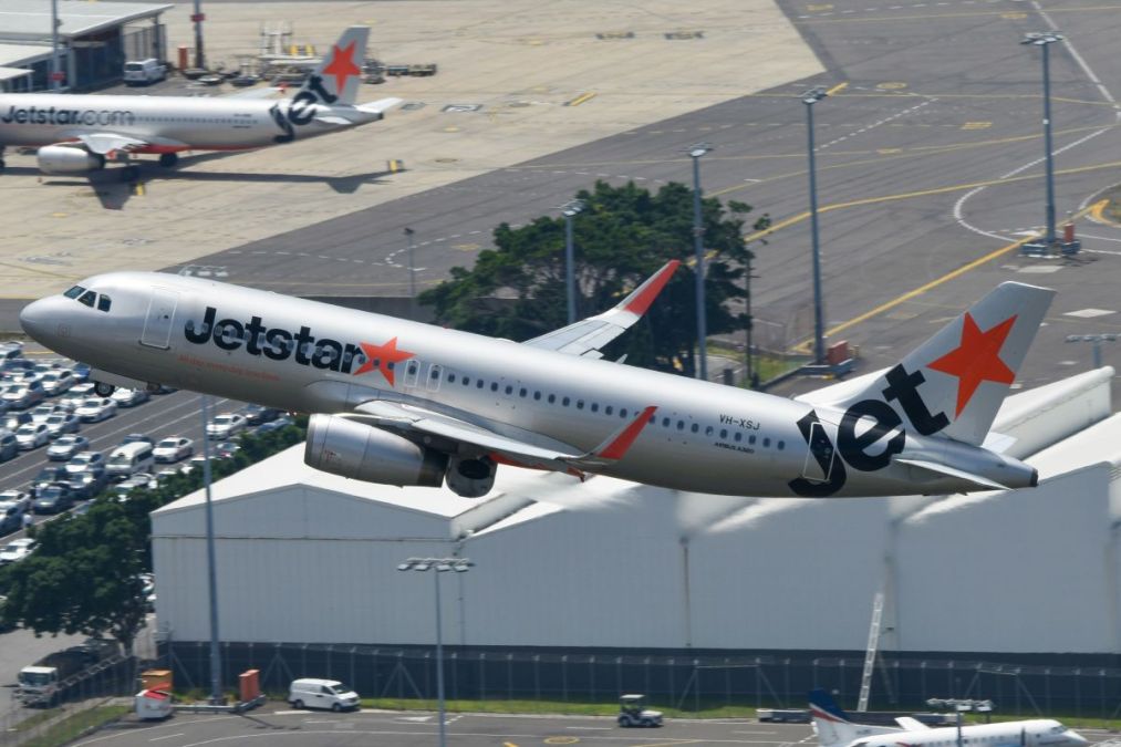 Jetstar to begin charging for carry-on baggage